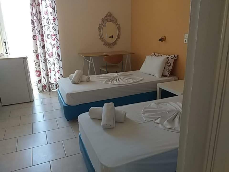 Kavos Bay Seafront Hotel Ajía Marína Kültér fotó